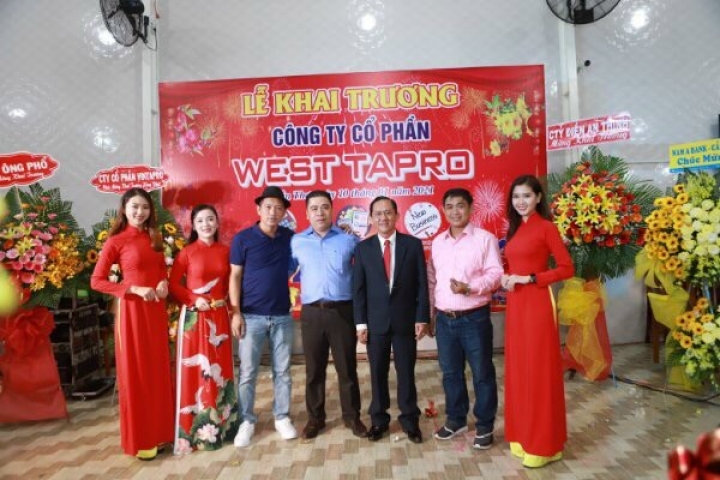 Lễ  khai  trương  Công  ty  Cổ  Phần  West  Tapro