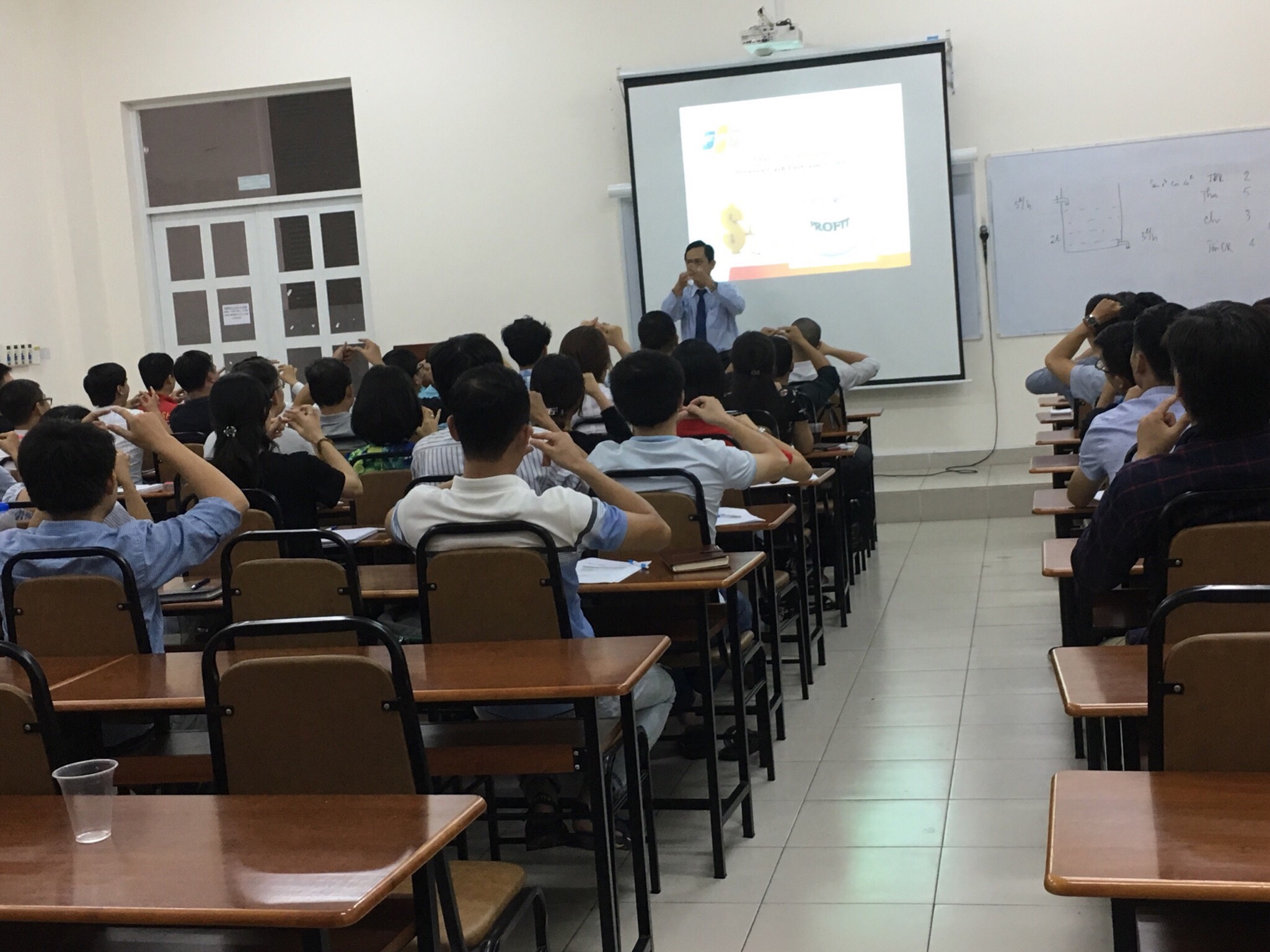 Học Hỏi Kinh Nghiệm Thực Tiễn