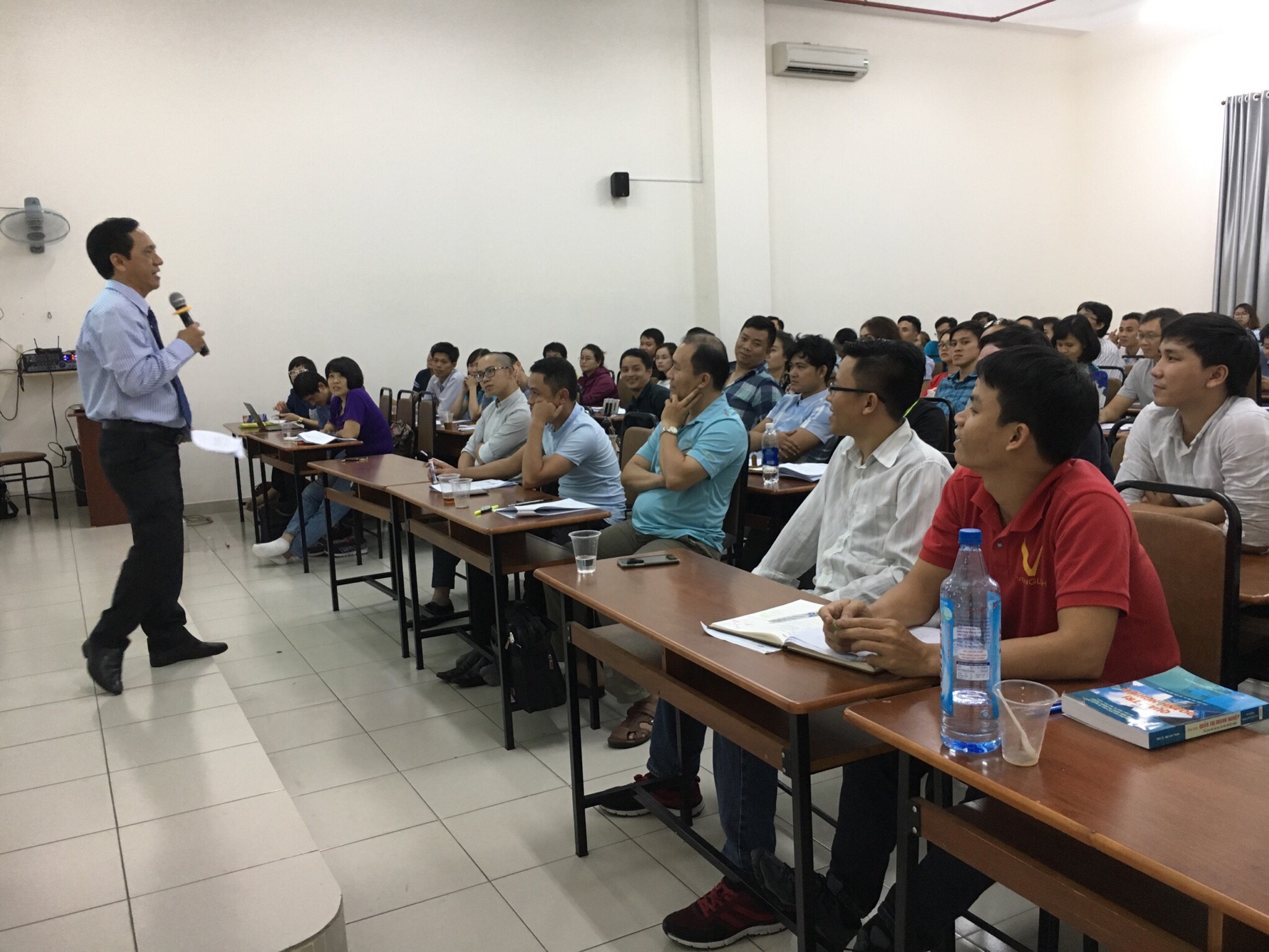 Vận hành và Chuỗi cung ứng